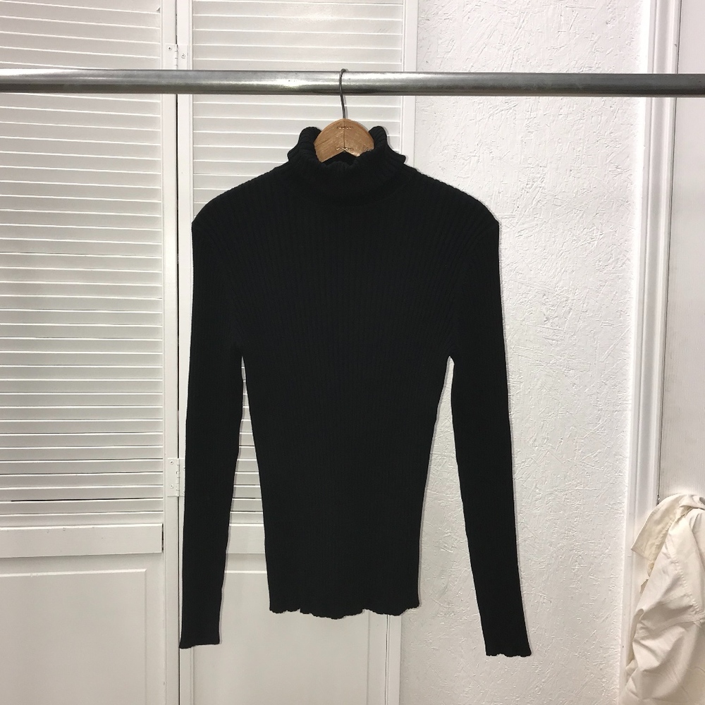 L.L. Bean Black Ribbed Turtleneck Sweater- Size L